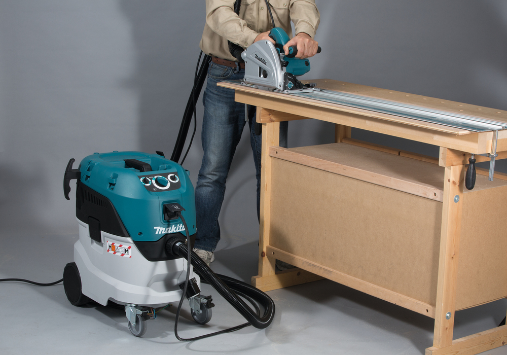 Industrieller Nass-/Trockensauger 42 l , 1 200 W, Makita VC4210LX Industrieller Nass-/Trockensauger 42 l , 1 200 W, Makita VC4210LX